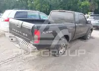 2004 Nissan FRONTIER photo