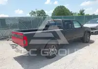 2004 Nissan FRONTIER photo