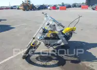 2004 Harley-Davidson FXDWG photo