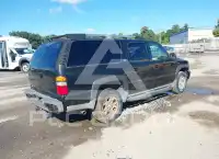 2004 Chevrolet Suburan photo