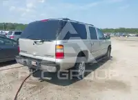2004 Chevrolet Suburan фото