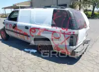 2004 Chevrolet Suburan photo