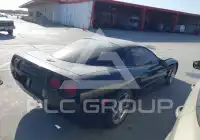 2004 Chevrolet Corvette photo