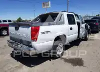 2004 Chevrolet Avalanche photo