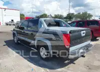 2004 Chevrolet Avalanche photo