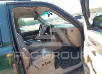 2004 Chevrolet Avalanche photo