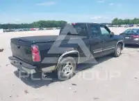 2004 Chevrolet Silverado photo