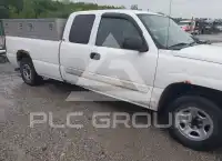 2004 Chevrolet Silverado photo
