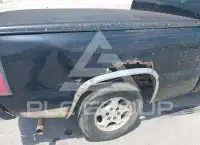 2004 Chevrolet Silverado photo