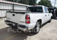2004 Chevrolet Silverado photo