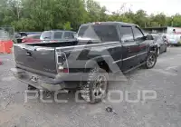 2004 Chevrolet Silverado photo
