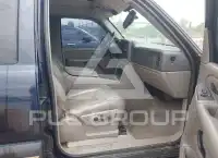 2004 Chevrolet Tahoe photo