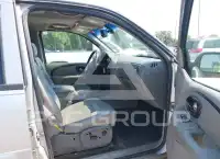2004 Buick Rainier photo