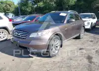 2004 Infinity FX35 photo