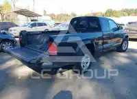 2004 Dodge DAKOTA photo