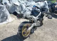 2004 Honda VTR photo