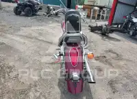 2004 Honda VT750 фото