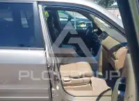 2004 Honda PILOT photo