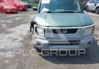 2004 Honda ELEMENT photo