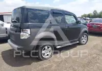 2004 Honda ELEMENT photo