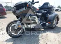 2004 Honda GL1800 фото