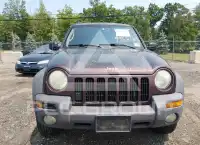 2004 Jeep LIBERTY фото