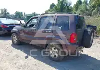 2004 Jeep LIBERTY фото