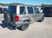 2004 Jeep LIBERTY фото
