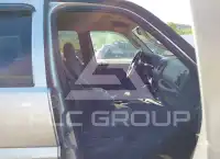 2004 Jeep LIBERTY фото