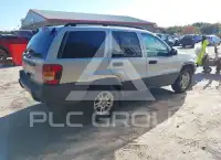 2004 Jeep Grand Cherokee photo