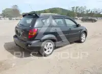 2004 Pontiac VIBE photo