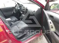 2004 Pontiac VIBE photo