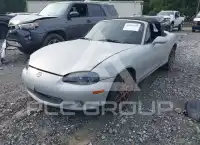 2004 Mazda MX-5 photo