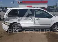 2004 Mazda 8 (MPV) photo