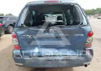 2004 Mazda MPV photo
