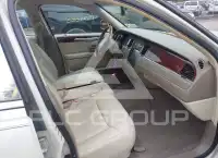 2004 Lincoln Town фото
