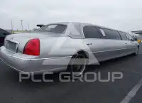 2004 Lincoln Town фото