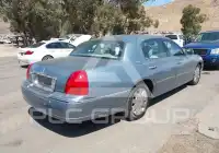 2004 Lincoln Town фото