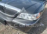 2004 Lincoln Town фото