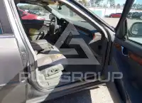 2004 Cadillac DEVILLE photo