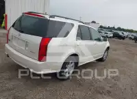2004 Cadillac SRX фото