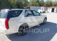 2004 Cadillac SRX photo