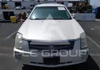 2004 Cadillac SRX photo