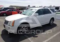 2004 Cadillac SRX photo