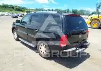 2004 Cadillac ESCALADE photo