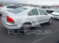 2004 Volvo S60 фото