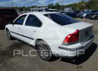 2004 Volvo S60 photo