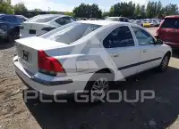 2004 Volvo S60 photo
