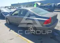2004 Volvo S60 фото