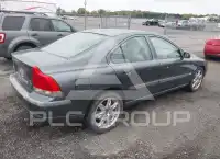 2004 Volvo S60 фото